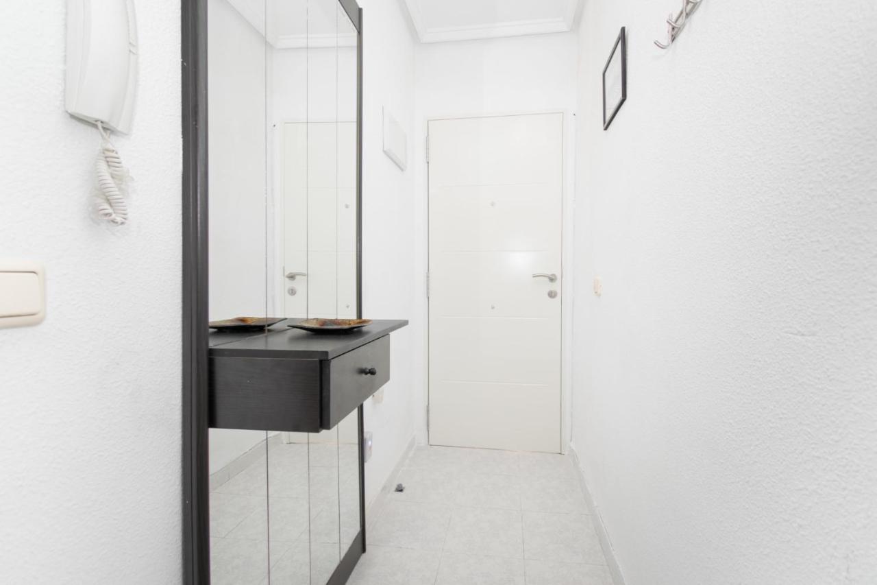 016 Happiness Apartment - Alicante Holiday Torrevieja Exterior foto